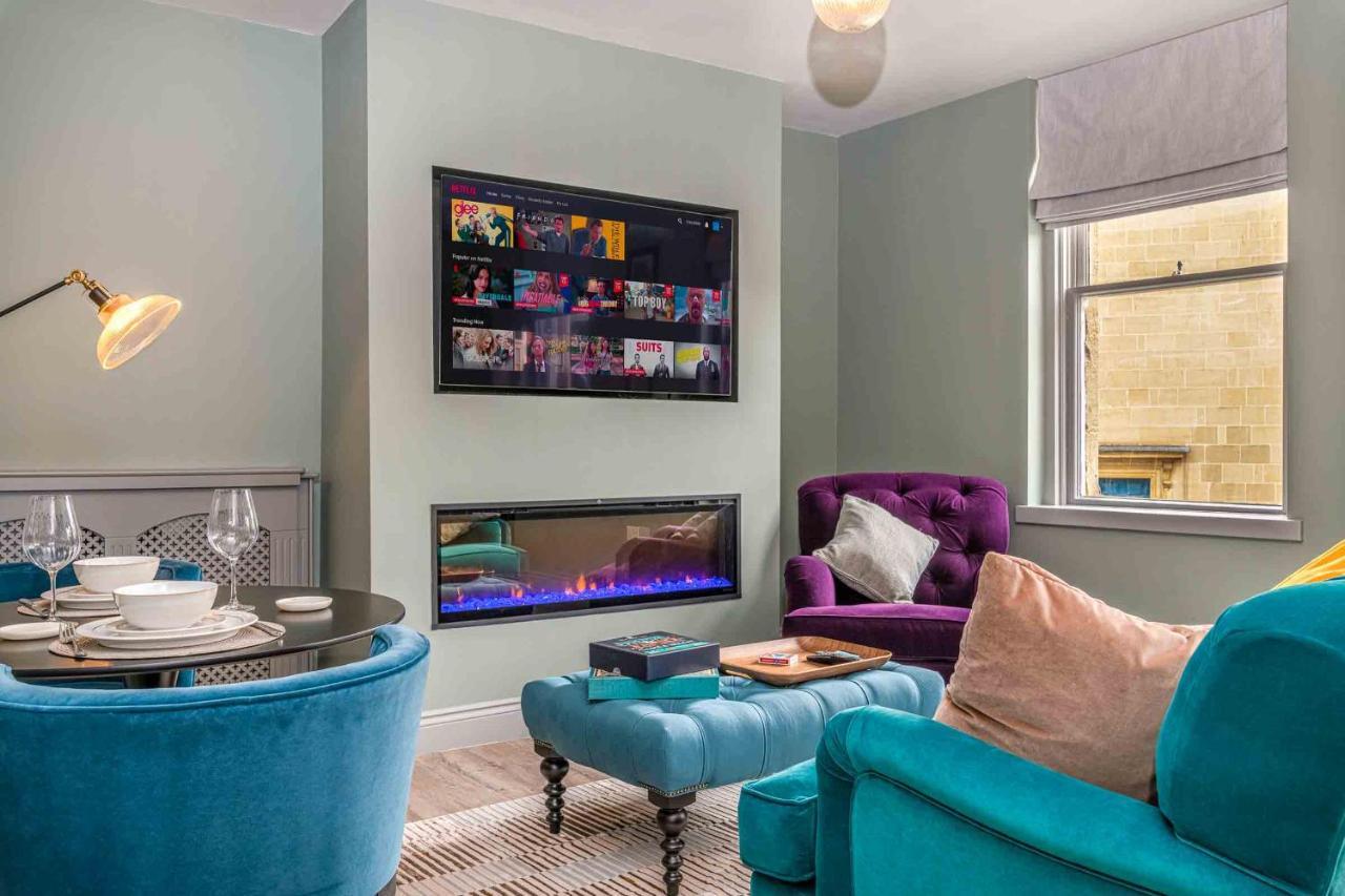 Beautiful Modern 1 Bedroom Apartment, City Centre Бат Екстериор снимка