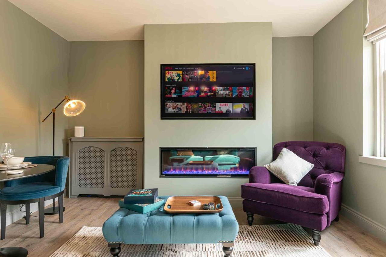 Beautiful Modern 1 Bedroom Apartment, City Centre Бат Екстериор снимка